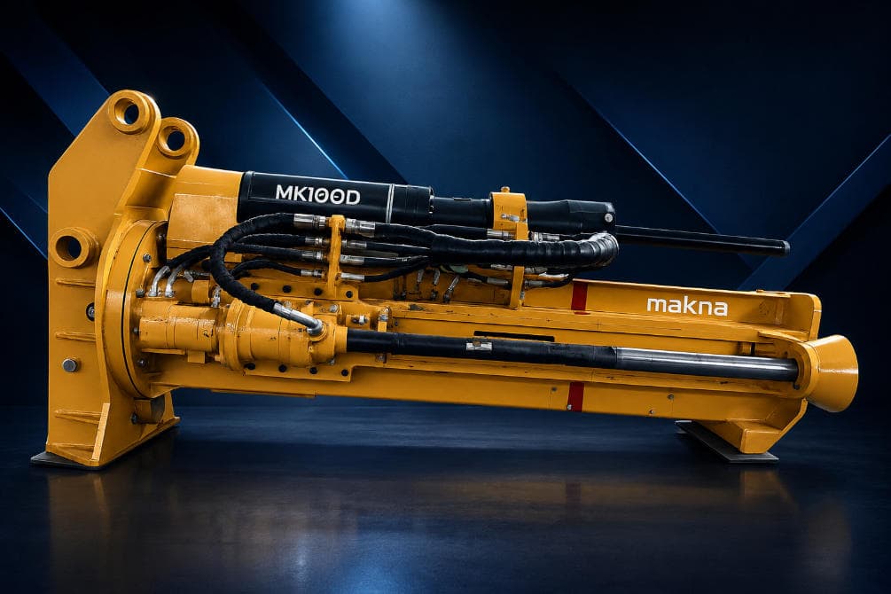 MAKNA hydraulic rock splitter in action, slide 7
